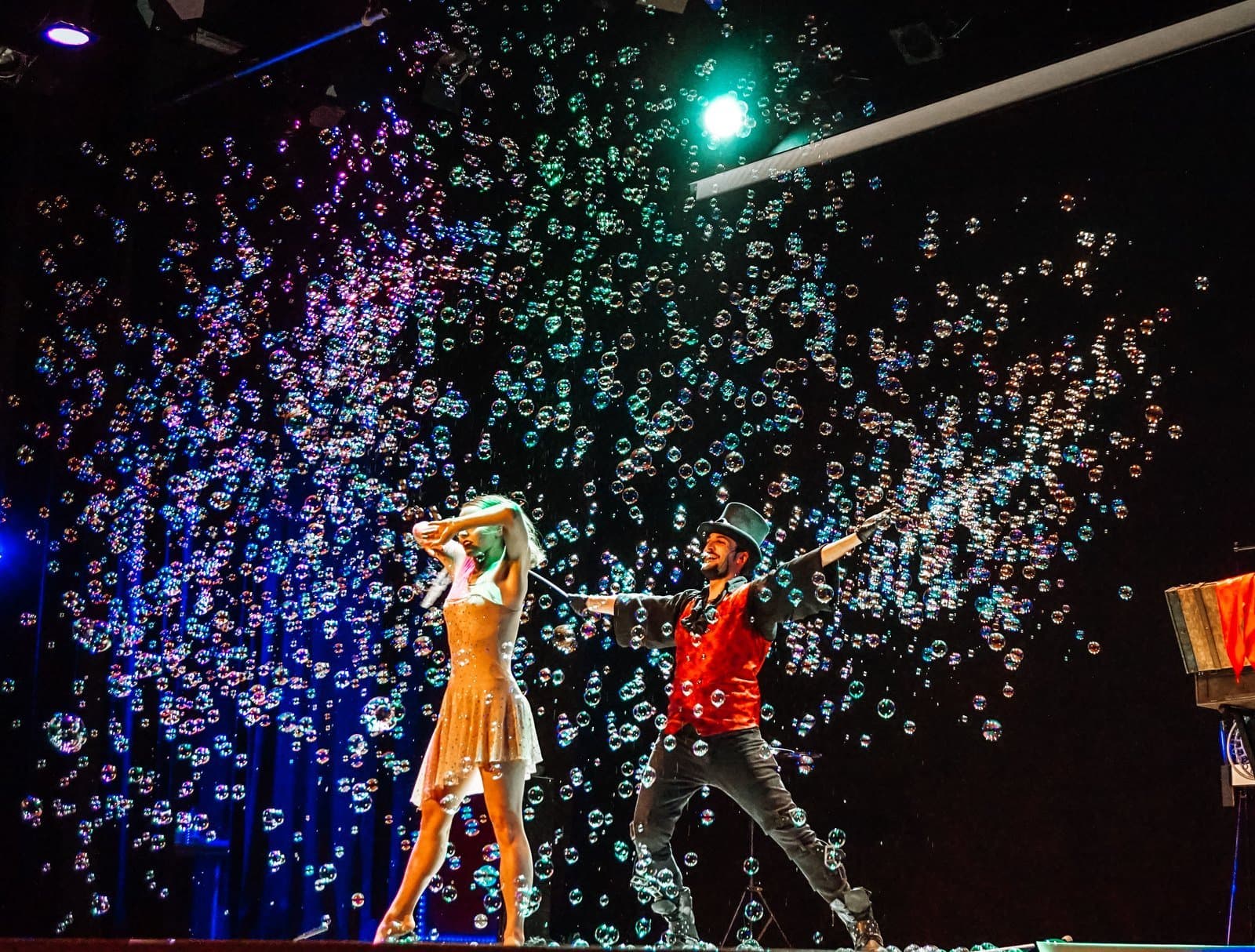 «Dreaming Bubbles», el espectáculo de burbujas de Whitedream 2