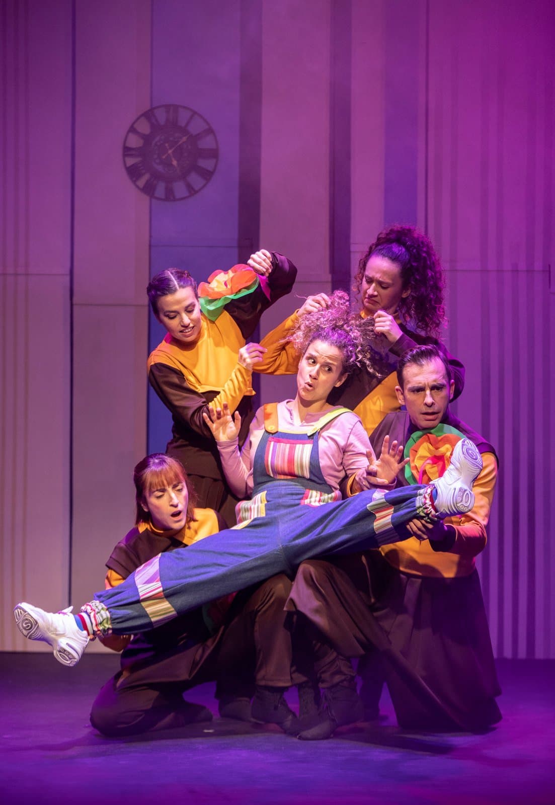 «¡Buh! Un cuento de Navidad», musical familiar con títeres gigantes 3