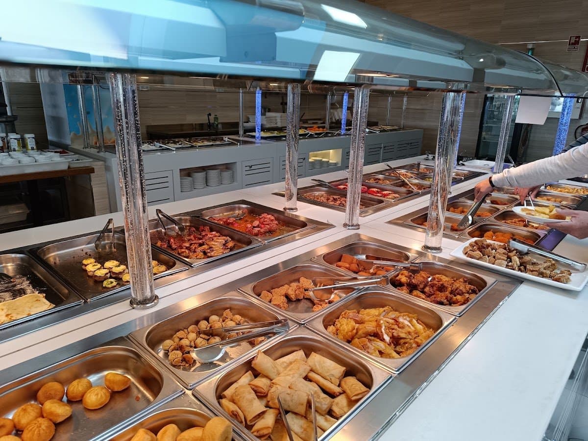 Center Wok: buffet libre con parque de bolas en Alcalá 3