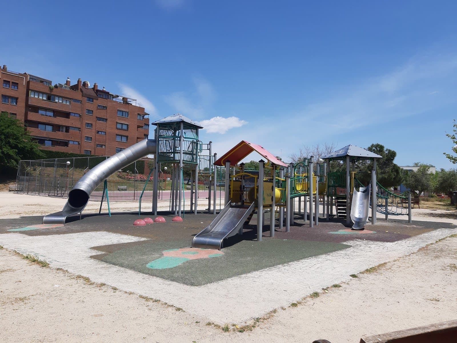 Parque de Castilla-La Mancha: lago, sauces y huertos urbanos (Alcobendas) 2
