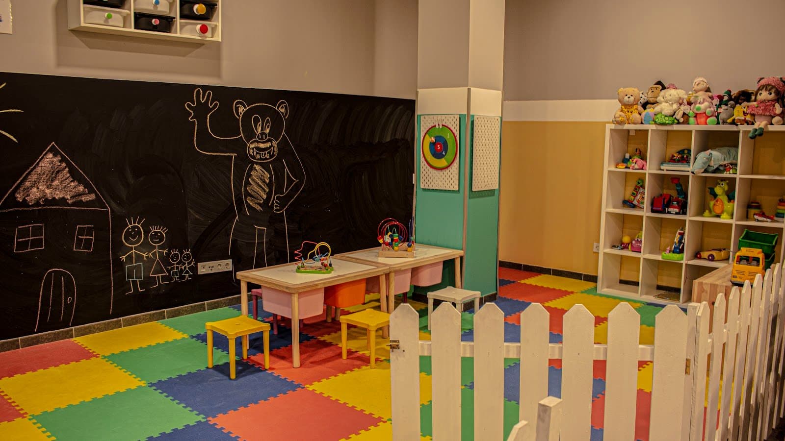 Aglaya Ludoteca: cafetería con parque de bolas (Getafe) 3