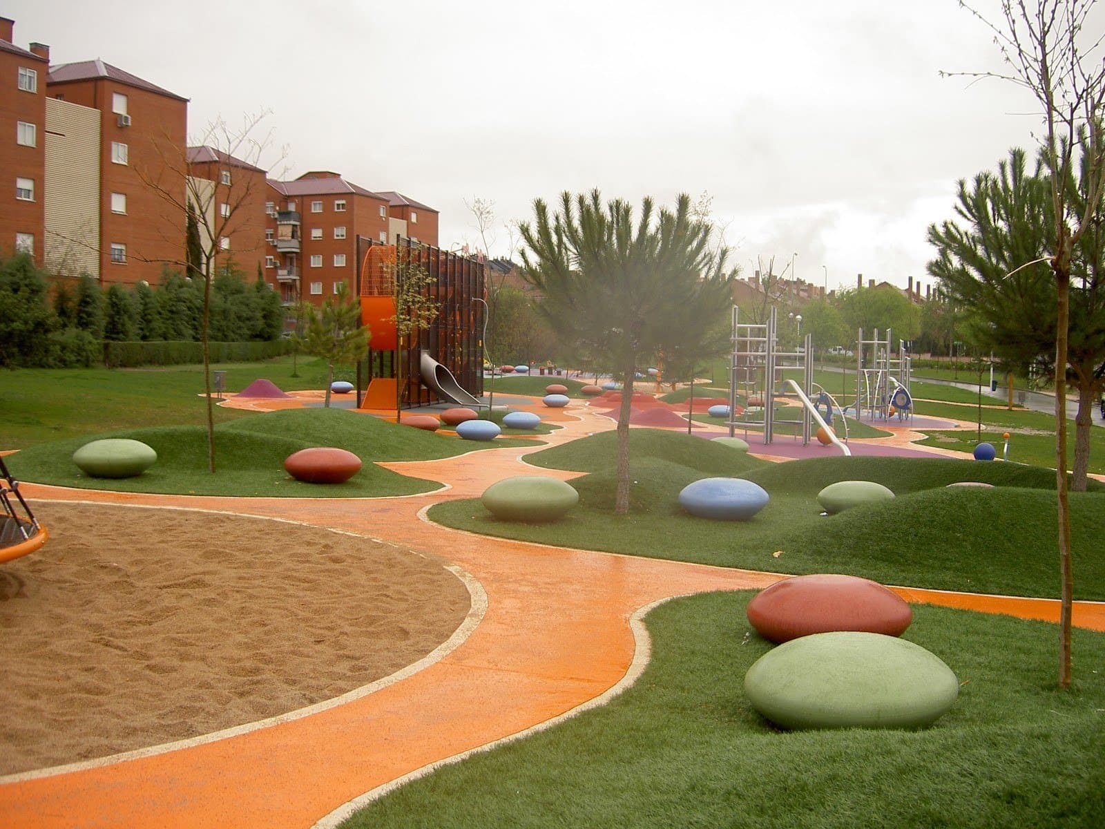 Parque el Hormiguero: el parque de los lacasitos (Alcobendas)