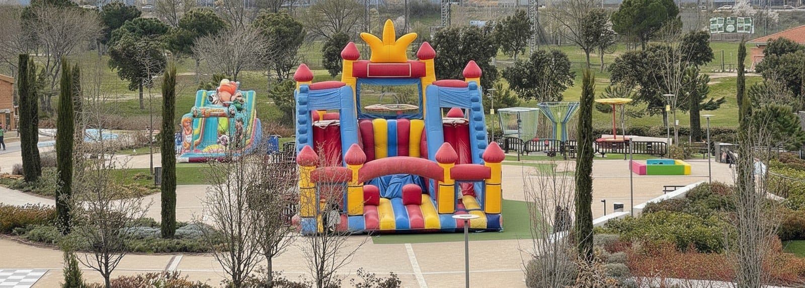 Moraleja Kids Jardín: castillos hinchables al aire libre (Alcobendas)