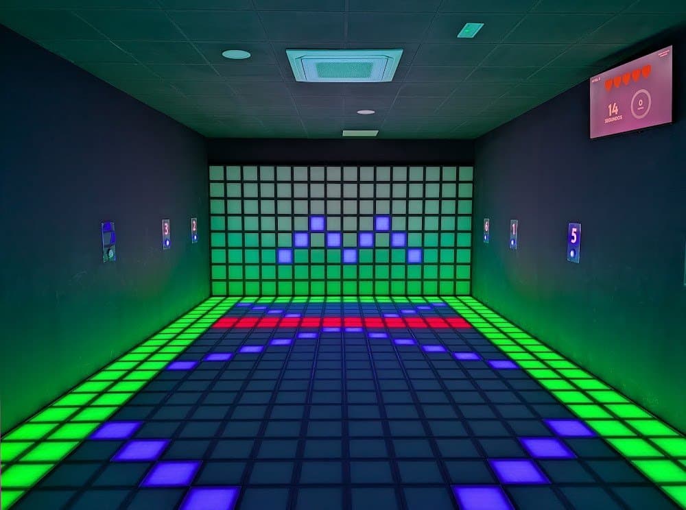 KINETIC: suelo interactivo LED (San Fernando de Henares)