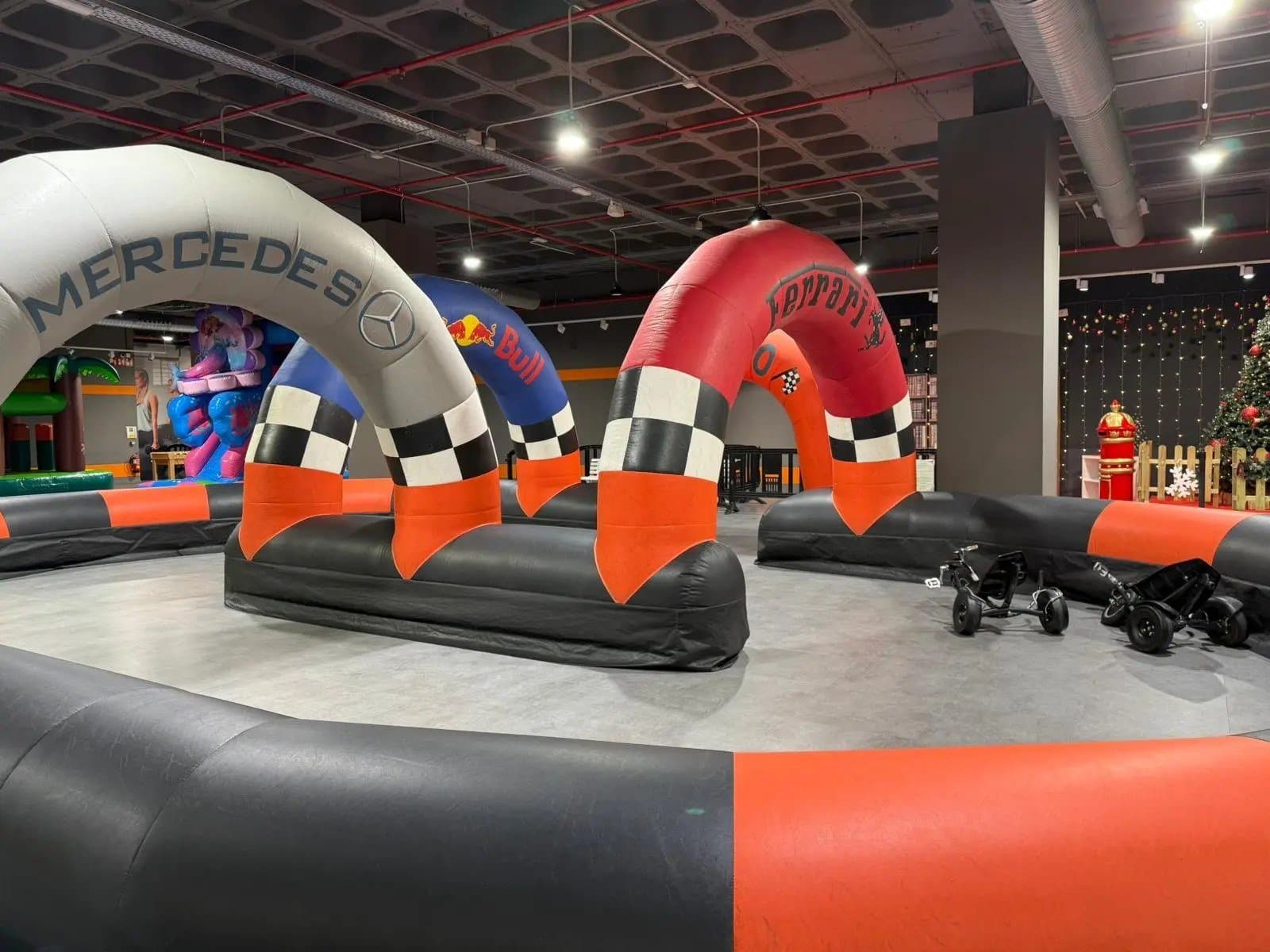 MG Kids: hinchables, karts y bolas en Moraleja Green (Alcobendas) 2