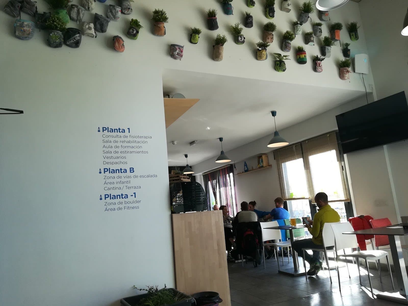 Sputnik Climbing Alcobendas: escalada de verdad para peques 4