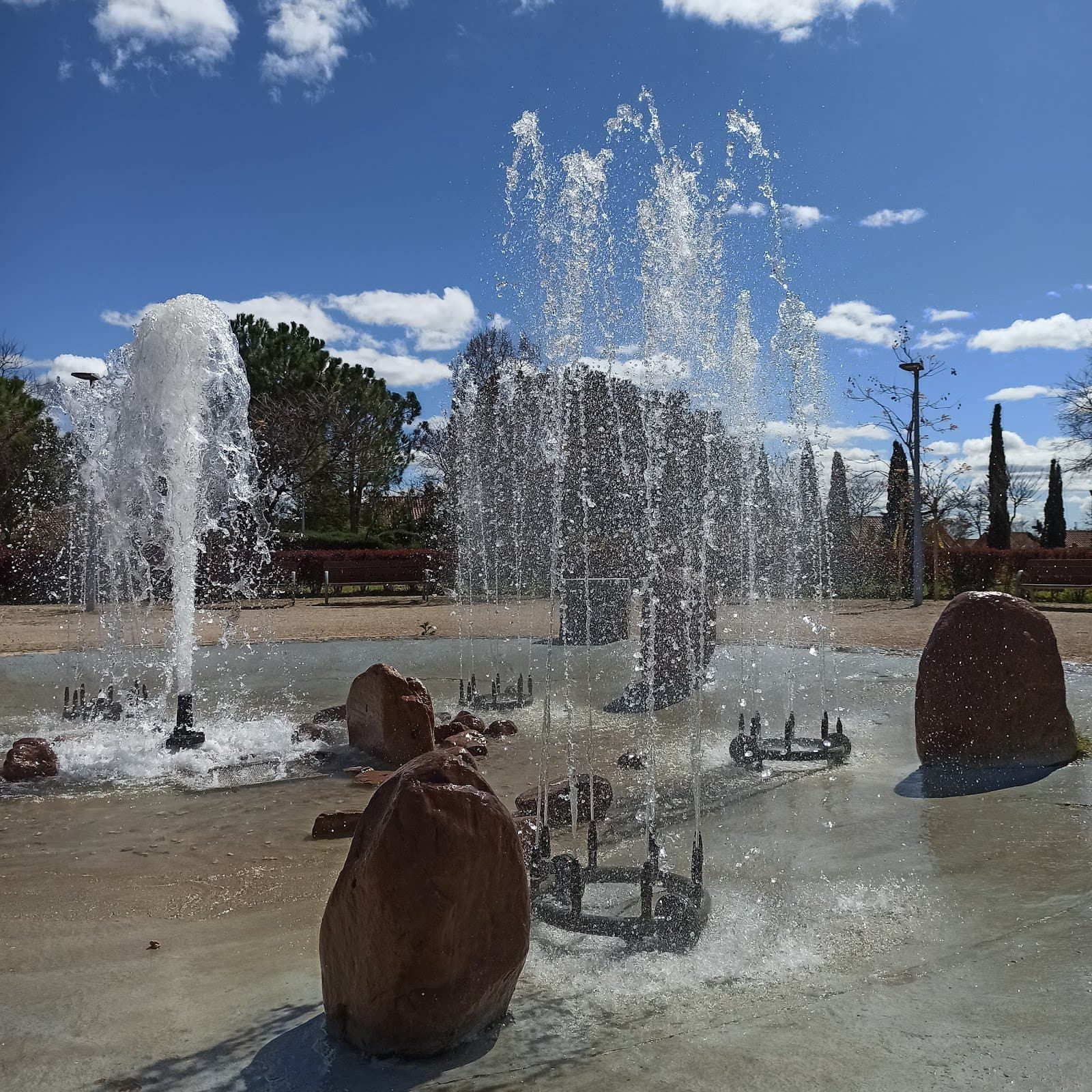 Parque Bellavista: naturaleza, tirolina y rocódromo en Rivas