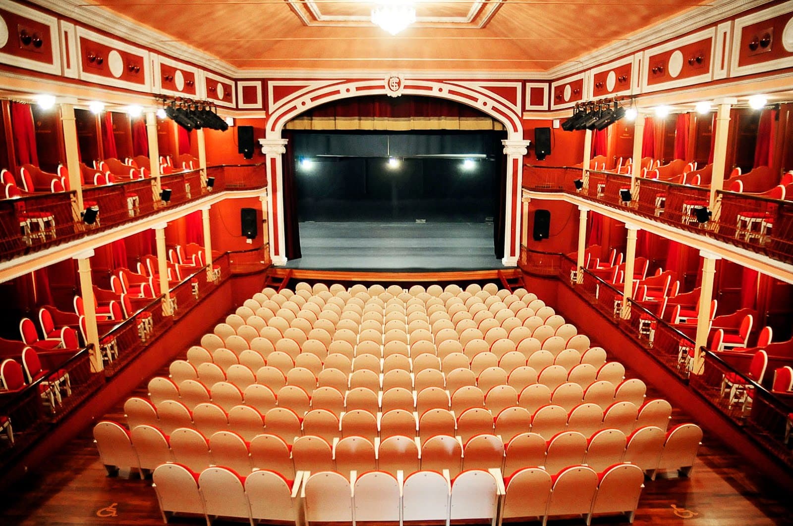 Teatro Salón Cervantes: teatro y cine en familia en Alcalá de Henares