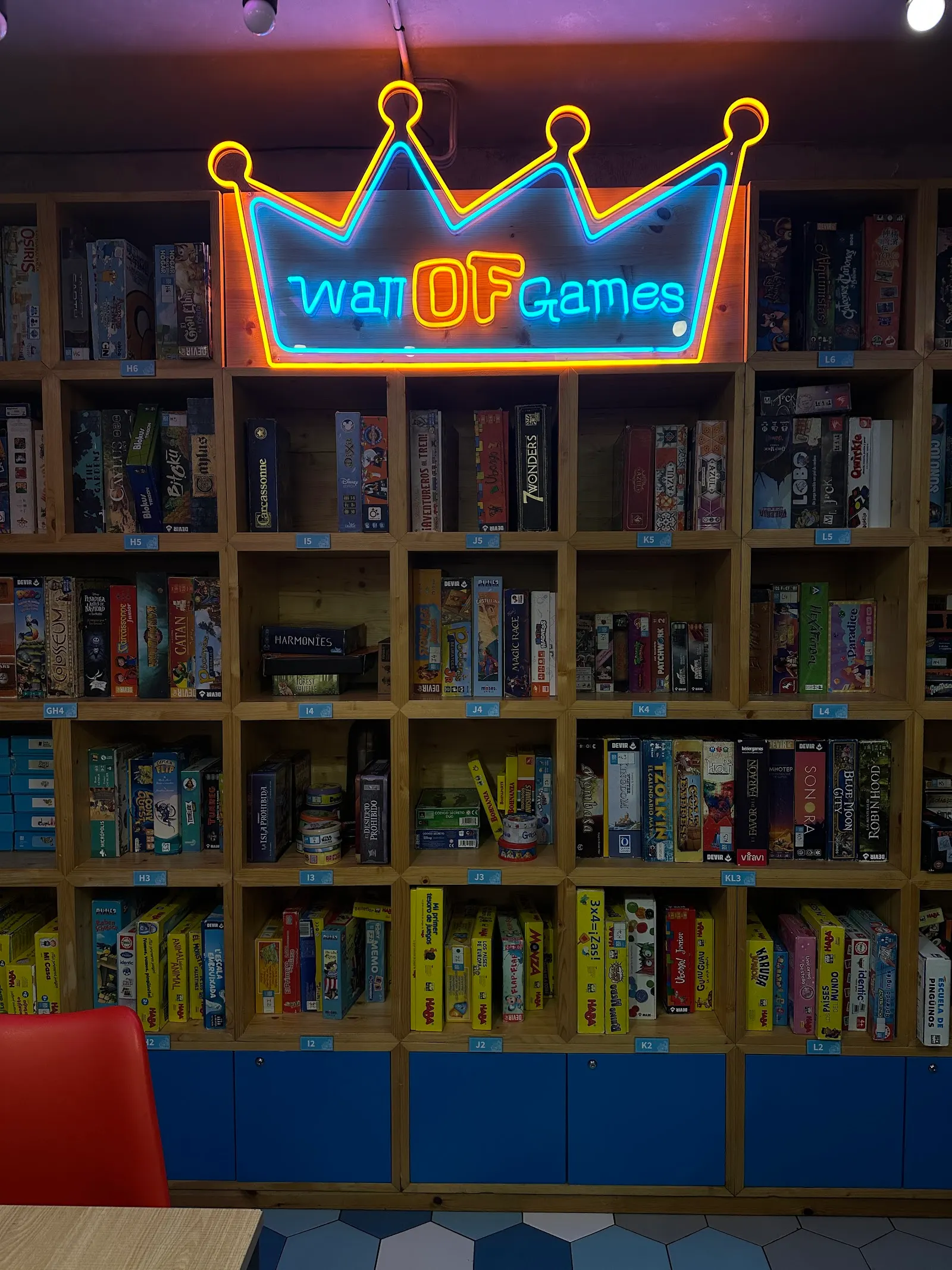 Six Board Game Cafe: más de 1.000 juegos de mesa para pasar la tarde en familia 1