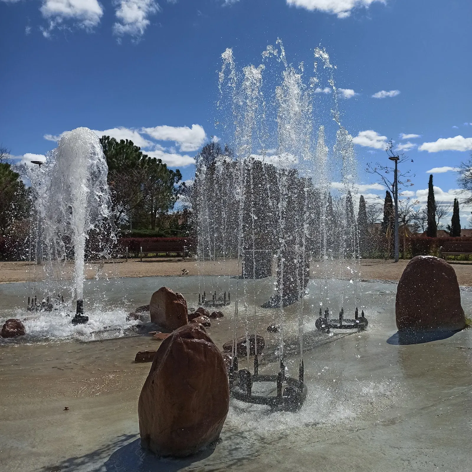 Parque Bellavista: naturaleza, tirolina y rocódromo en Rivas