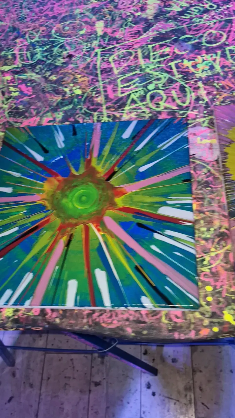 Bike Spin Art: pintar cuadros pedaleando en Arganzuela 2
