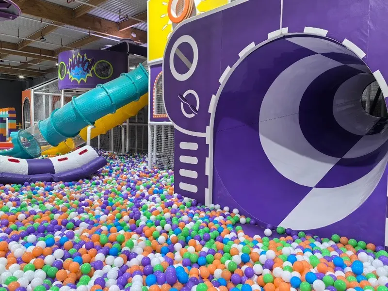 WAHO Magic Park: parque de bolas y trampolines (Torrejón de Ardoz)