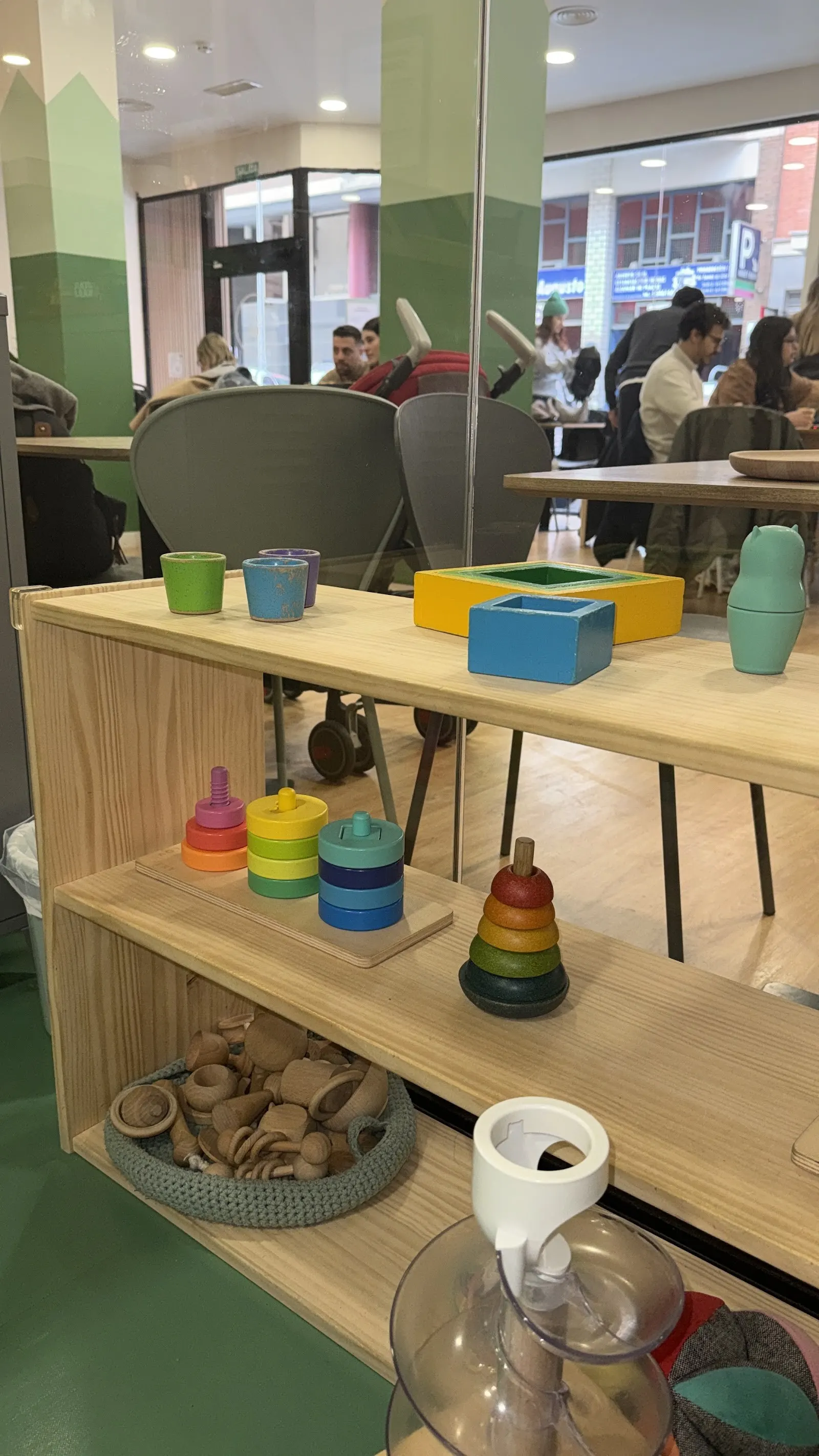 La Tribu Kids & Coffee: cafetería con zona de juegos 1
