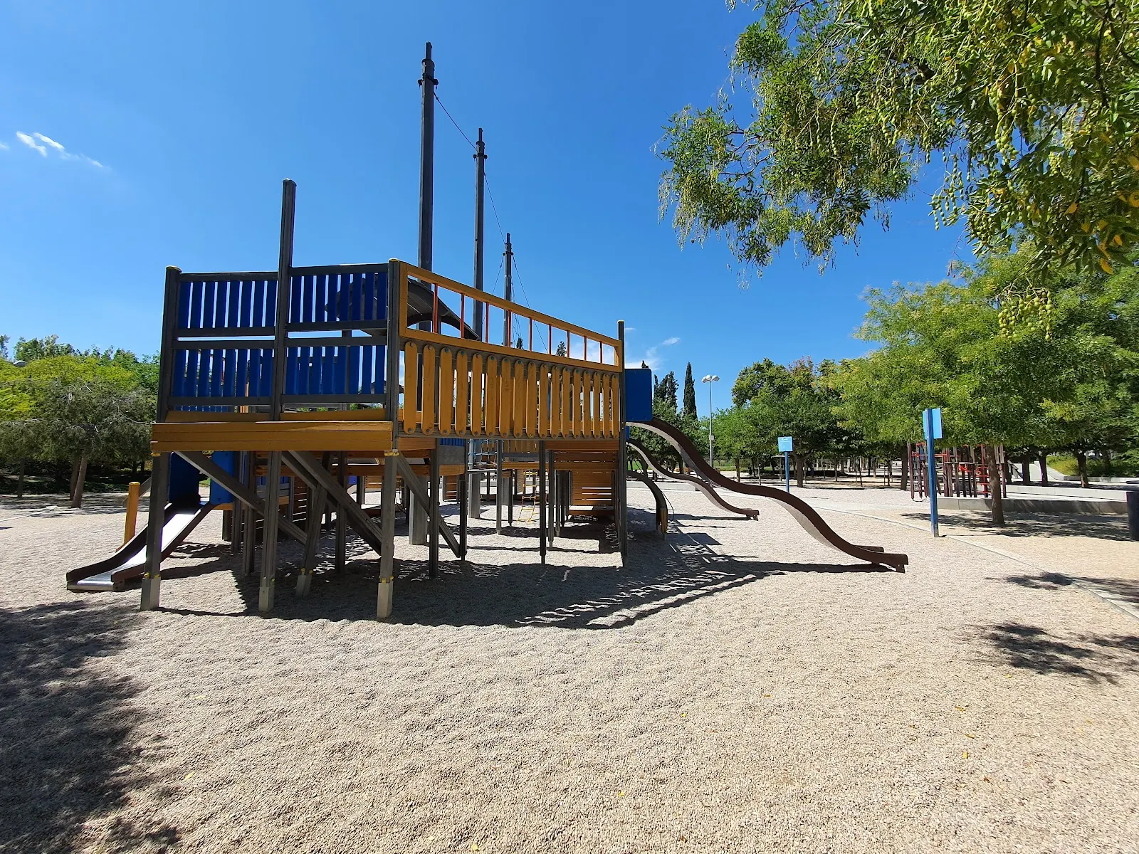 Barco Pirata del parque de Arganzuela: abordaje en Madrid Río