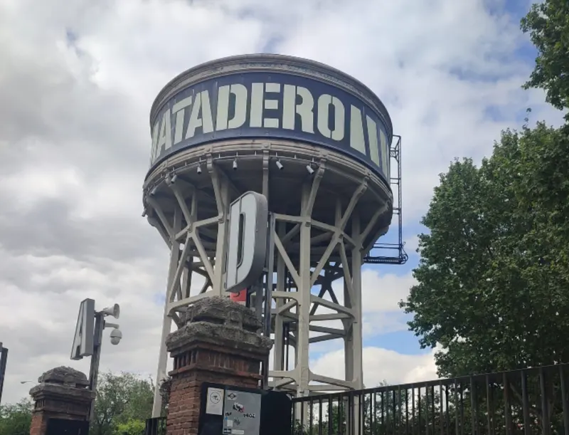 Explora y juega Matadero Madrid en familia 2