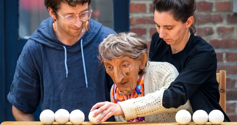 «Claudette», una anciana de 90 años que se planta