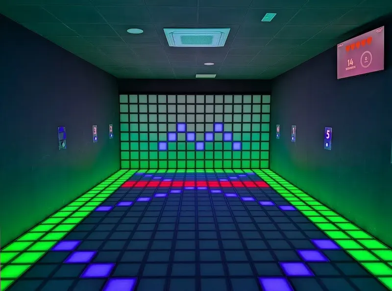 KINETIC: suelo interactivo LED (San Fernando de Henares)